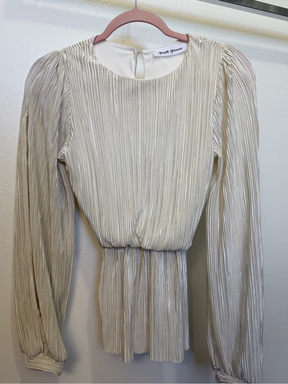 Brigitte Brianna Long-Sleeve Blouse in cream
